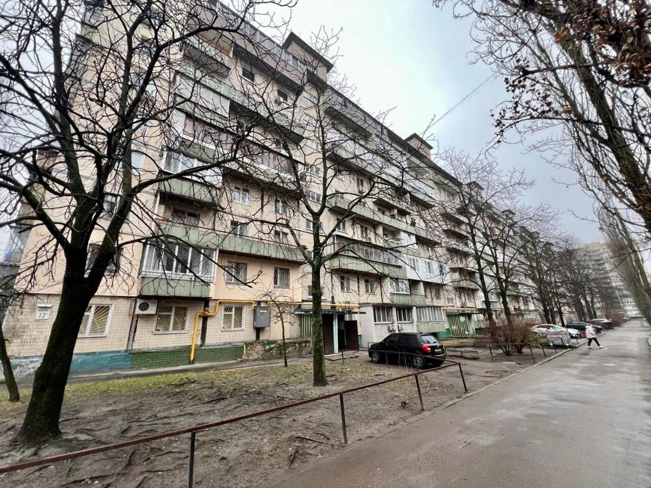 Квартира Эконом-Класса Возле Метро Левобережная Kiev Dış mekan fotoğraf